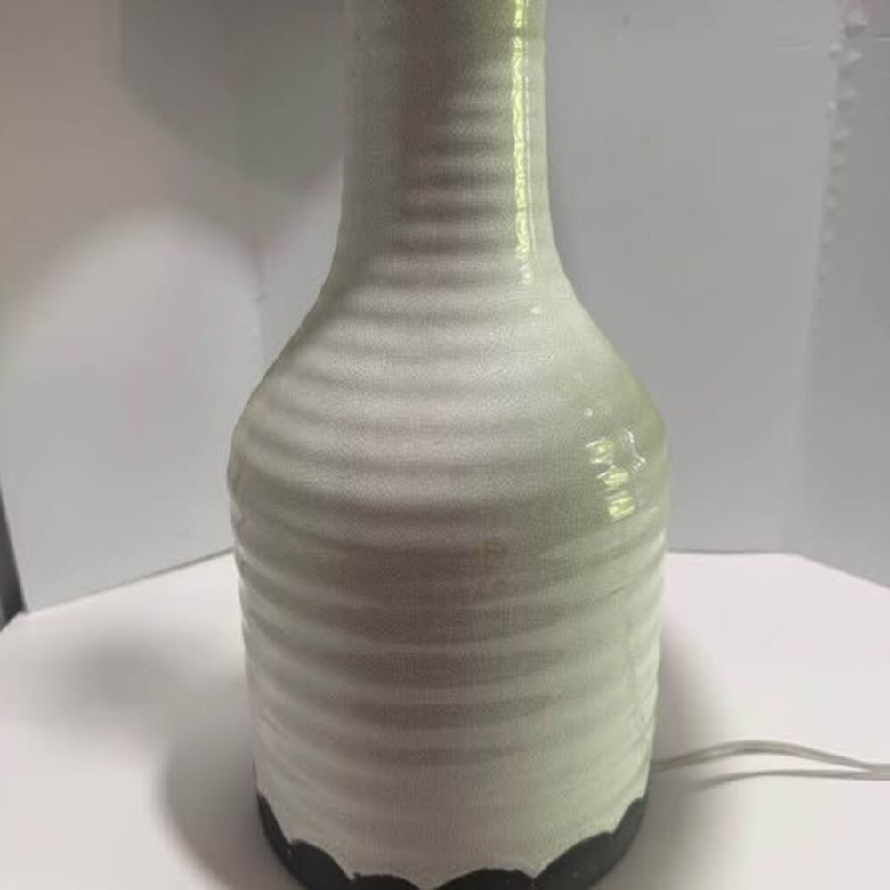 Lamp - Picture 5 of 5
